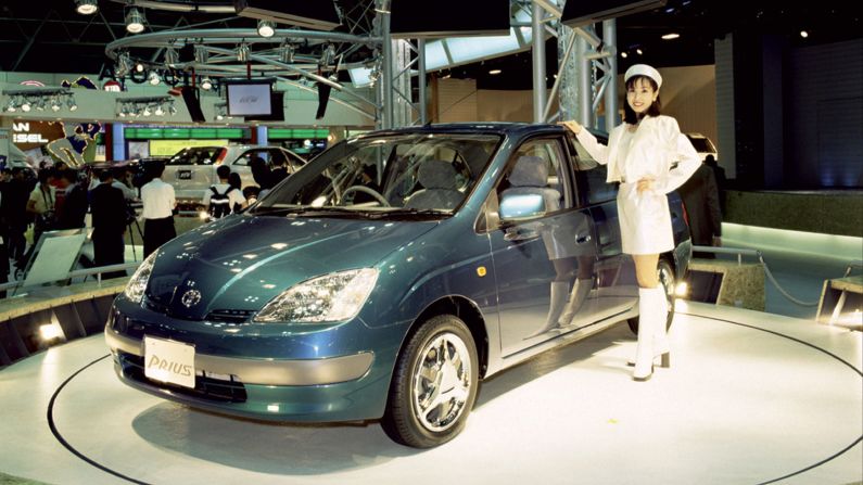 Although Toyota didn't invent the electric car, it brought hybrids to mass market with Prius back in 1997. It made its nine millionth hybrid car in 2016, having produced the latest million examples in just nine months.