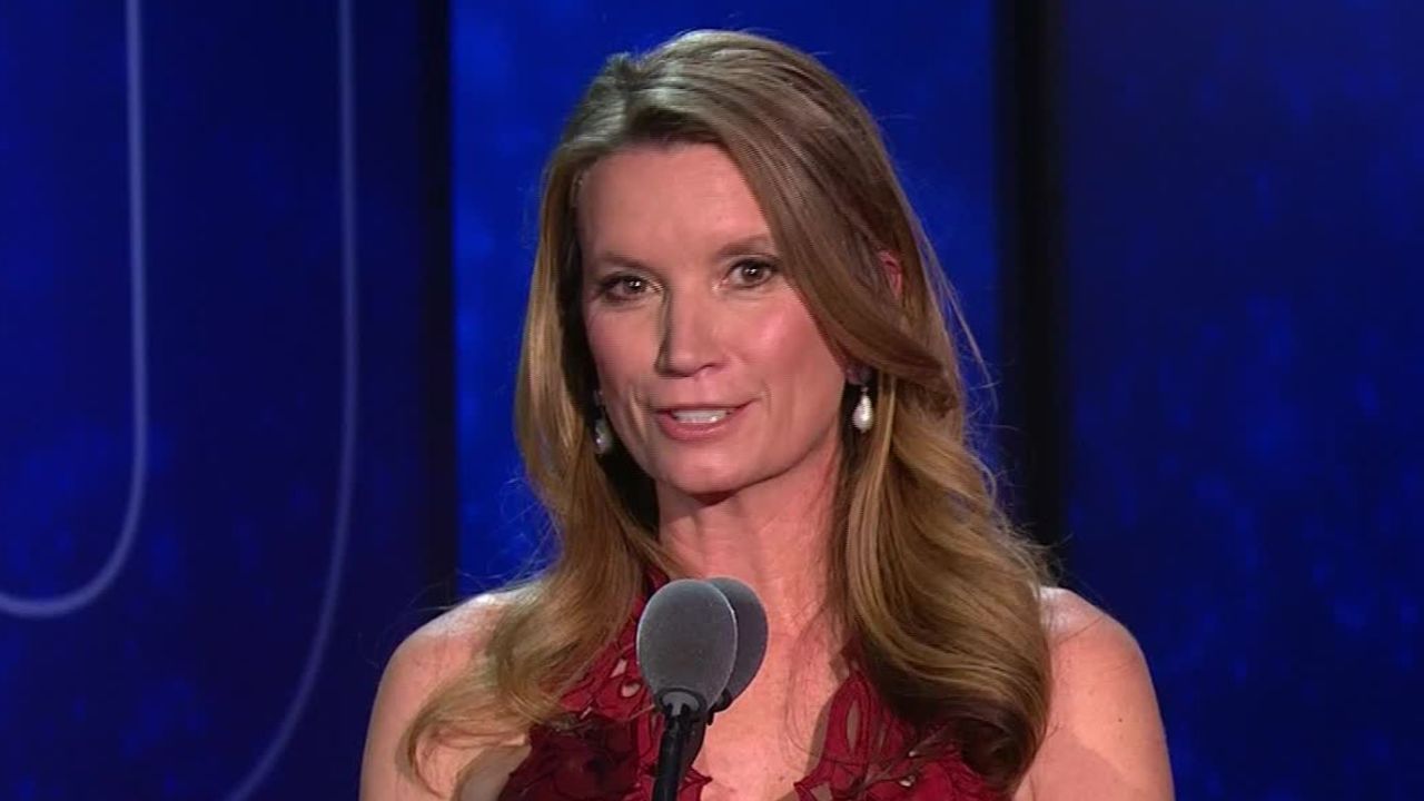 cnn heroes becca stevens tribute show pkg_00002705.jpg