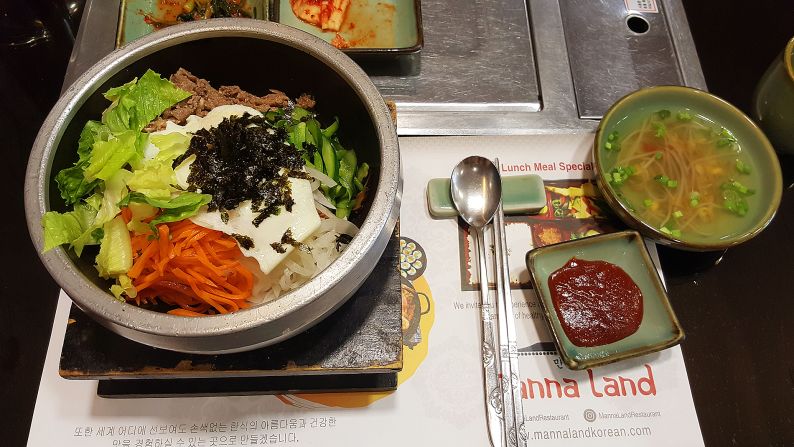 Manna Land serves authentic Korean lunch boxes like bibimbap -- a perfect place for a quick lunchtime stopover.