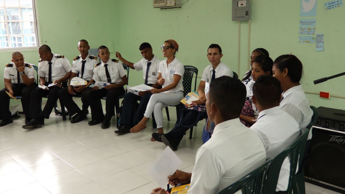 An IOM-run workshop at Colegio Progreso, Panama.