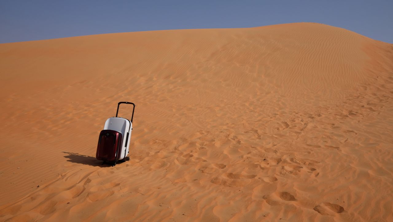 This isn't the droid you're looking for: Boxer in the dunes.