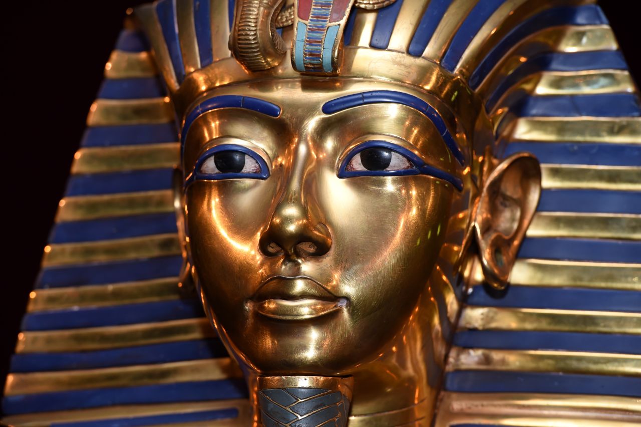 Tutankhamun's death mask