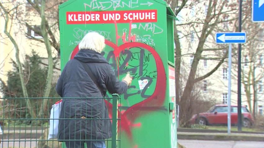 germany graffiti against hate shubert pkg_00023111.jpg