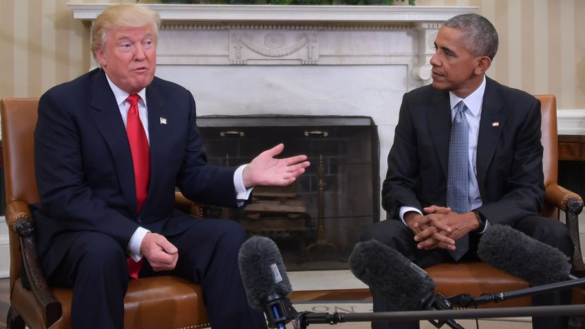 US President Barack Obama meets with President-elect Donald Trump on transition planning in the Oval Office at the White House on November 10, 2016 in Washington,DC.  / AFP / JIM WATSON        (Photo credit should read JIM WATSON/AFP/Getty Images)