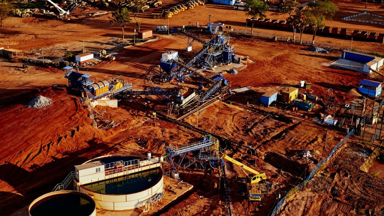The company's two Mozambican mines began production in 2012, and is a joint venture between Gemfields and local partner Mwiriti Limitada, a private Mozambican company, who owns 25% of the business.