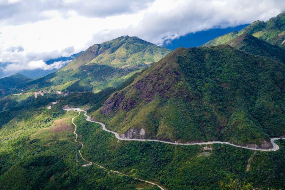 Highway QL4D grips to the side of soaring mountains on the ride between Lai Chau and Sapa. These peaks are often shrouded in clouds, but the lucky few riders that get to experience the views will never forget them.