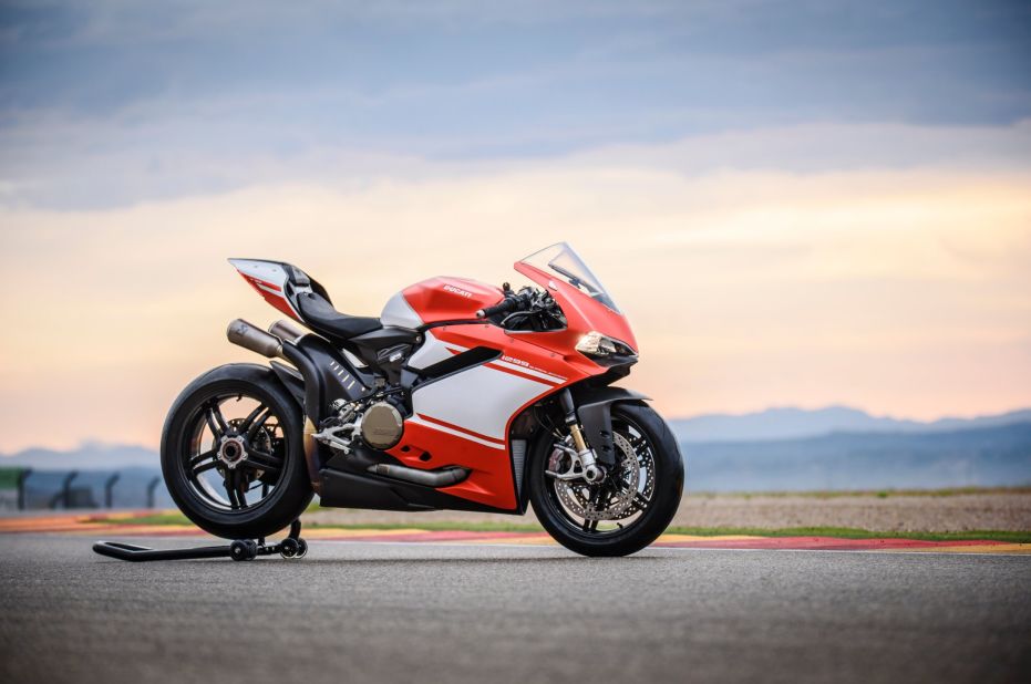 With its 215 horsepower, <a href="http://superleggera.ducati.com/en" target="_blank" target="_blank">1299 Superleggera</a> is the most powerful twin-cylinder bike Ducati has ever produced.