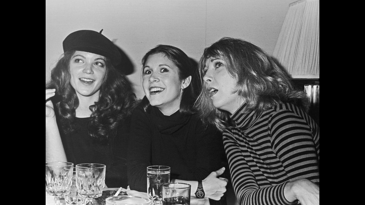 Fisher with fellow actresses Amy Irving, left, and Teri Garr in 1978.