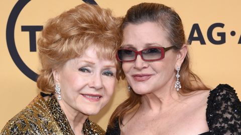 Debbie Reynolds and Carrie Fisher at the 21st Annual Screen Actors Guild Awards on January 25, 2015. (Photo by Ethan Miller/Getty Images)