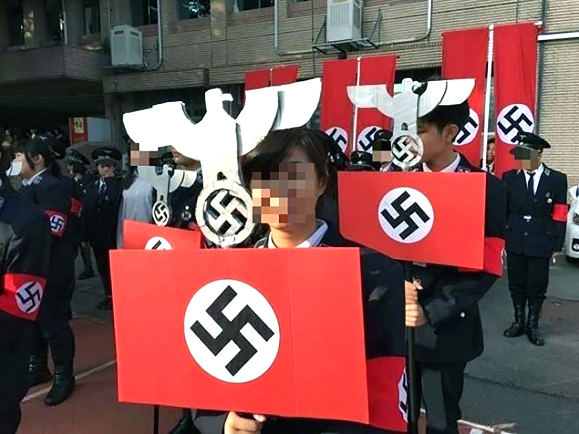 Ausrüstung Drohung Hassy uniforme nazi kompensieren Facette heutige Tag