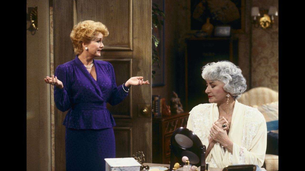 Reynolds appears with Bea Arthur in an episode of "The Golden Girls" in 1991. 