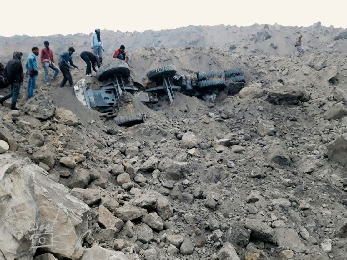 india mine collapse 3