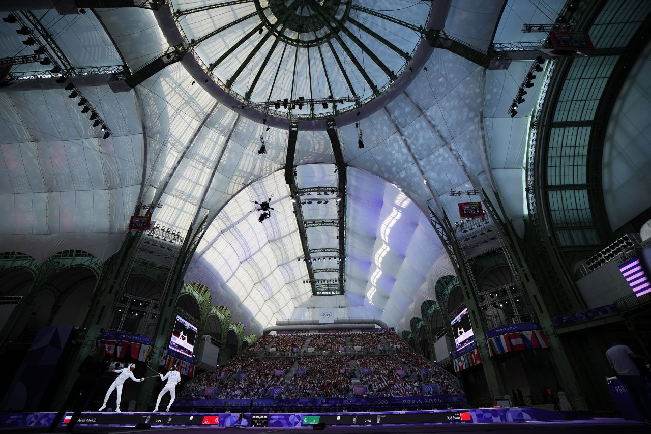 The Women's Epee Team Finals between Team China and Team Poland take place at the Grand Palais on July 30.