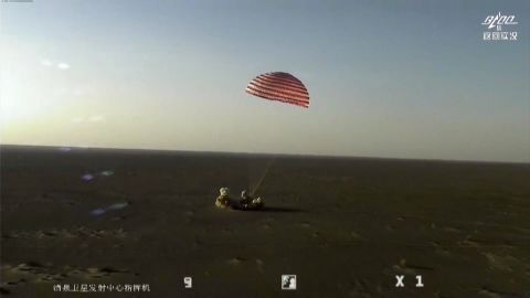 16x9 astronauts 1.jpg