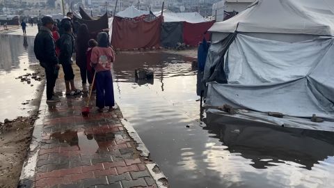 16x9 gaza flooding.00_01_07_13.Still002.jpg