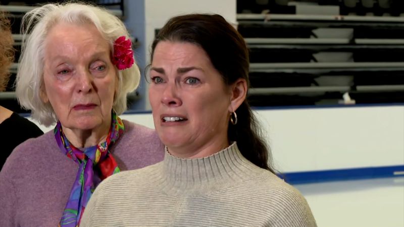 ‘Not sure how to process it’: Nancy Kerrigan tearfully speaks on plane crash