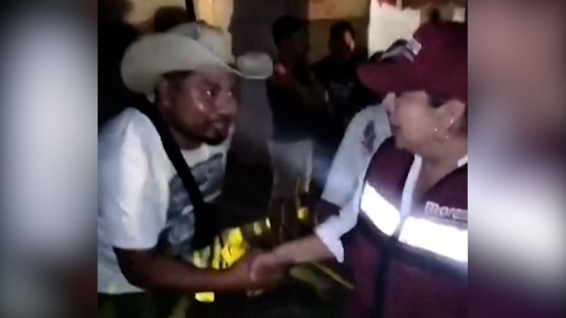 Mexican mayoral candidate gunned down in front of supporters