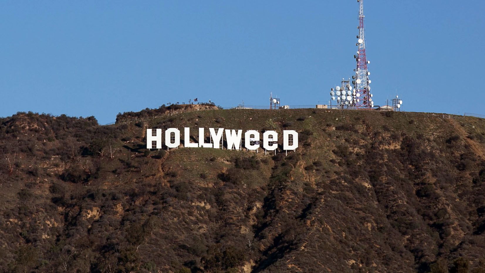Hollywood sign vandalized to read ‘Hollyweed’ | CNN