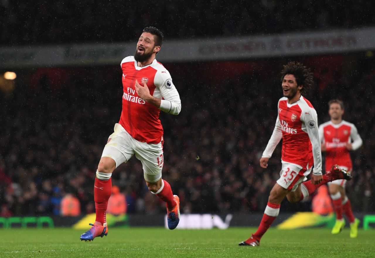 Giroud added: "I was off balance and I tried to deflect it -- in this position, you can't do something else. I've never done this before, so it's all about luck. It's a great feeling."