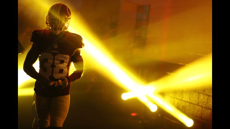 Washington cornerback Kendall Fuller walks to the field before an NFL home game against the New York Giants on Sunday, January 1.