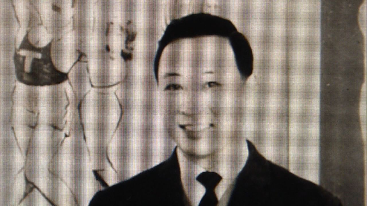 <a href="http://www.cnn.com/2017/01/03/asia/alfonso-wong-death-old-master-q/index.html">Alfonso Wong,</a> the creator of Asia's iconic "Old Master Q" comic strip, died January 1, according to the publisher of the comic. He was 93.