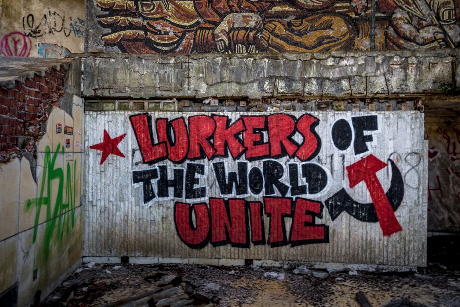 <strong>"Lurkers of the world unite": </strong>The popular communist slogan was reworked in this graffiti, which has now become a famous piece of art inside the Buzludzha Monument.<br />