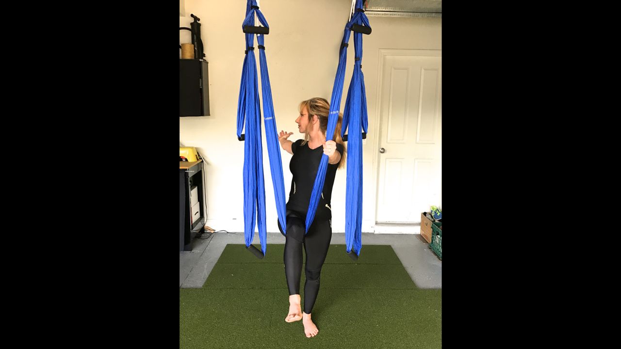 03 aerial yoga