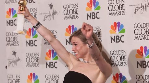 Renee Zellweger took a bathroom break right before she won for Best Actress in a Musical or Comedy for "Nurse Betty." Hugh Grant announced she was the winner and when they couldn't find her, he began to accept the award on her behalf. That was until Zellweger raced to the stage and had the audience in stitches. 