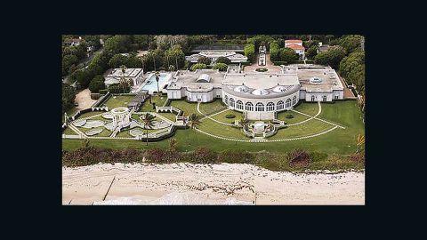 Trump mansion Florida 1