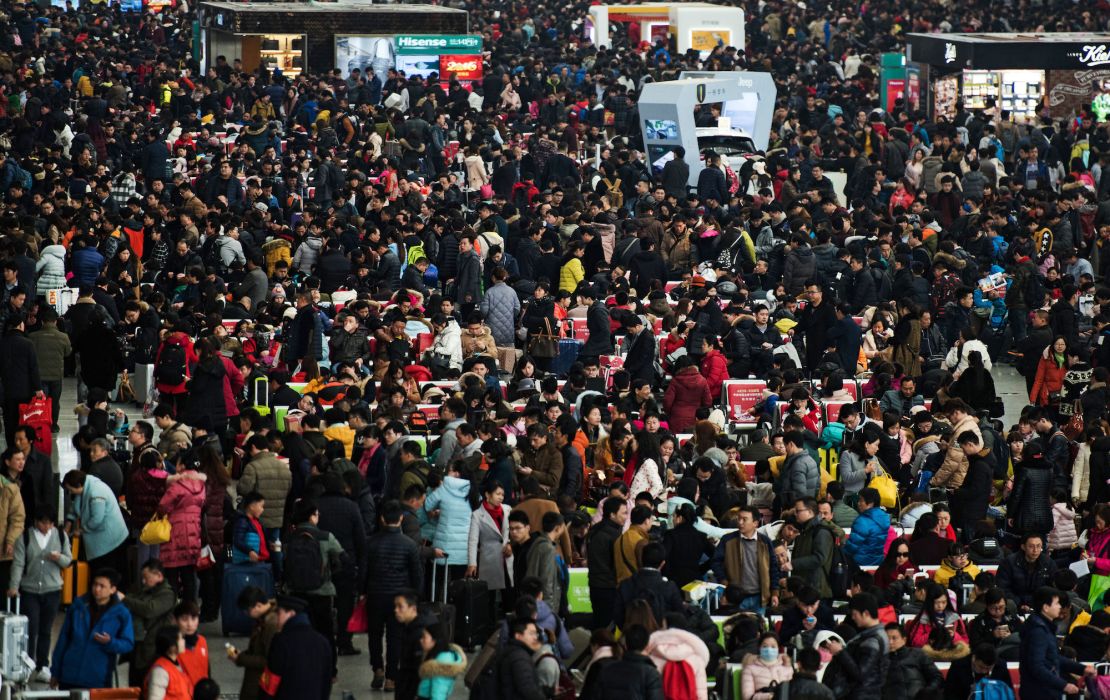 Authorities expect travelers to make 356 million trips by rail during this year's chunyun period.