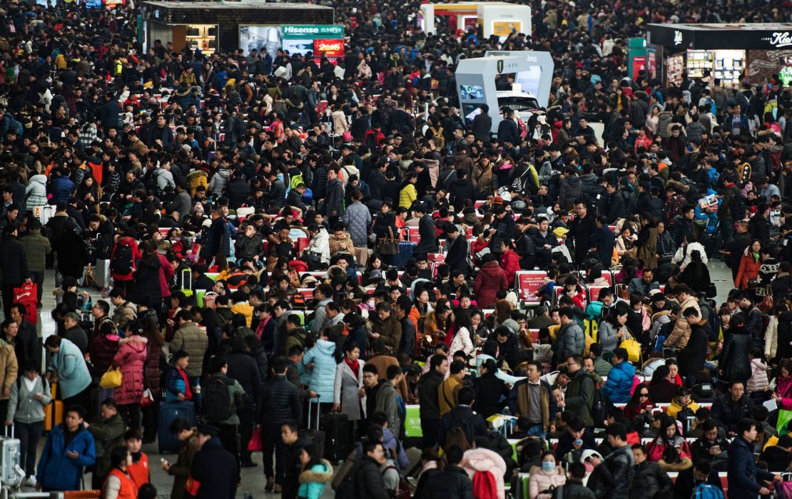 Authorities expect travelers to make 356 million trips by rail during this year's chunyun period. 