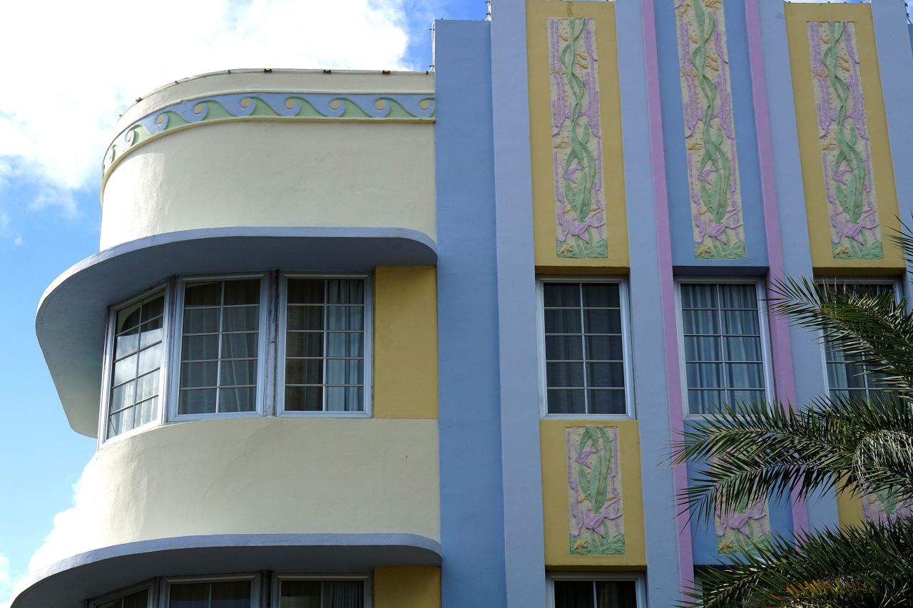 An L. Murray Dixon building, The Marlin, built in 1939 at 1200 Collins Avenue, features Deco's signature curved corners and pretty pastels. Today it is a boutique hotel.