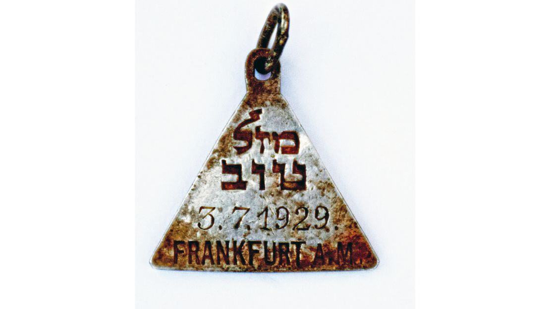 The pendant was found with the word "Mazal Tov" engraved in hebrew.