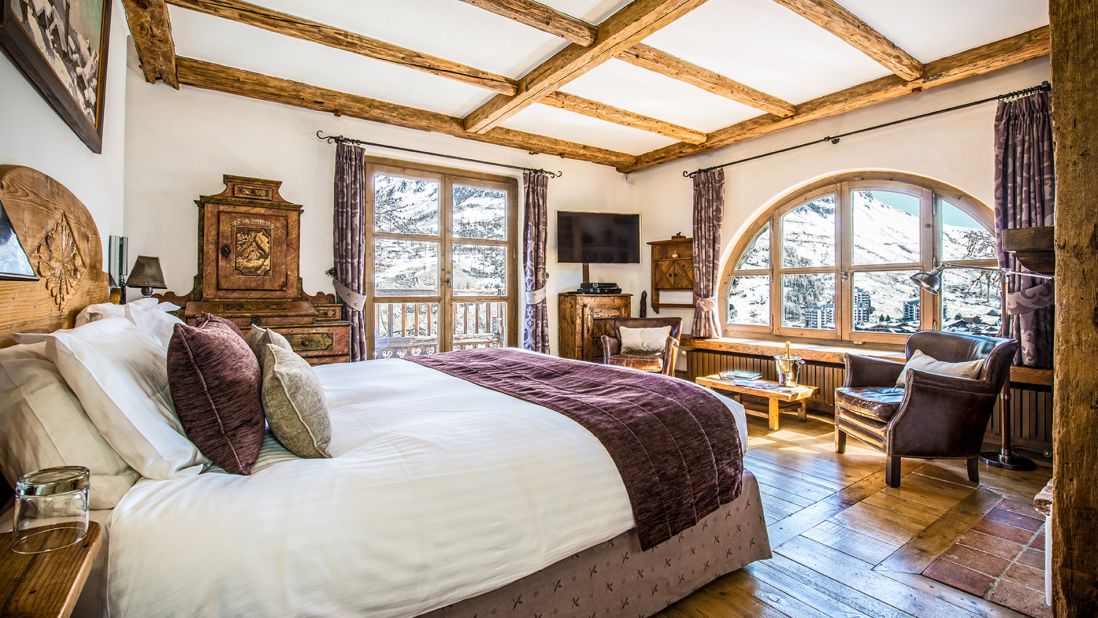 <strong>Chalet Eagle's Nest, Val d'Isere (France): </strong>Sitting atop Val d'Isere, Eagle's Nest has been raising the bar for luxury ski chalets from the start. 