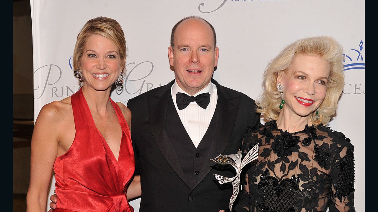 Lynn Wyatt, right, at a 2012 event with Paula Zahn and Prince Albert II of Monaco