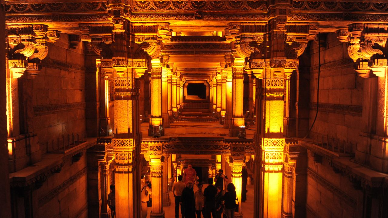 <strong>Adalaj Stepwell, Adalaj, Ahmedabad: </strong>The epitome of<strong> </strong>Indo-Islamic architecture and design, Adalaj Stepwell is a five-story stepwell dating back to 1499. All the walls are intricately carved with patterns, such as flowers and birds, as well as mythological scenes.