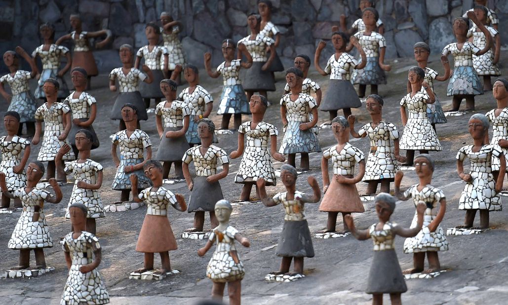 <strong>The Rock Garden, Chandigarh: </strong>Started as a secret project<strong> </strong>by self-taught Indian artist Nek Chand Saini, the Rock Garden of Chandigarh is now a sprawling 40-acre park drawing visitors from all over the world. Built over the course of 18 years, the park is decorated with sculptures made using recycled industrial and urban waste.