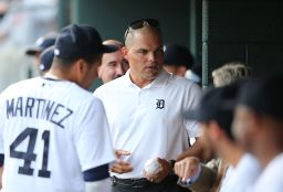 Former Tiger Ivan Rodriguez visits the Detroit dugout in 2014.