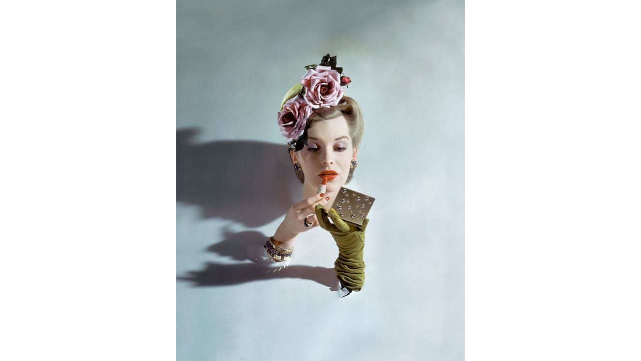 A photo by John Rawlings for the March 1943 edition of American Vogue. Rawlings shot for Conde Nast from the 1930s through to the 1960s, garnering an archive of over 30,000 photos.<br />