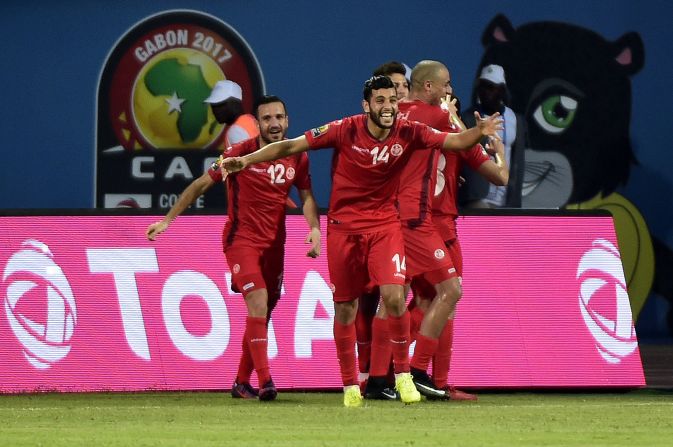 Algeria had the better of the chances in the first half, but Tunisia had goalkeeper Aymen Mathlouthi to thank for string of saves that kept the score goalless.