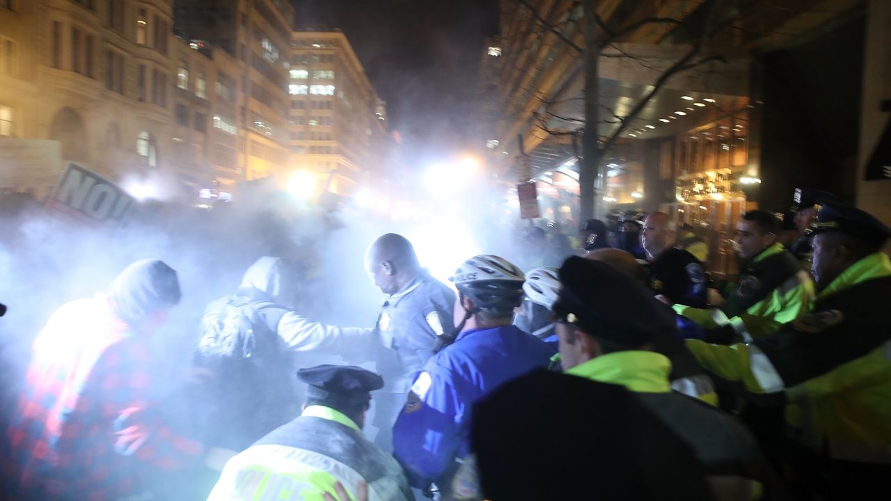 Trump protest dc 02