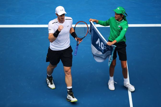 World No. 1  Andy Murray saved a vital break point in the first set of his match with American Sam Querrey and went on to take it 6-4.