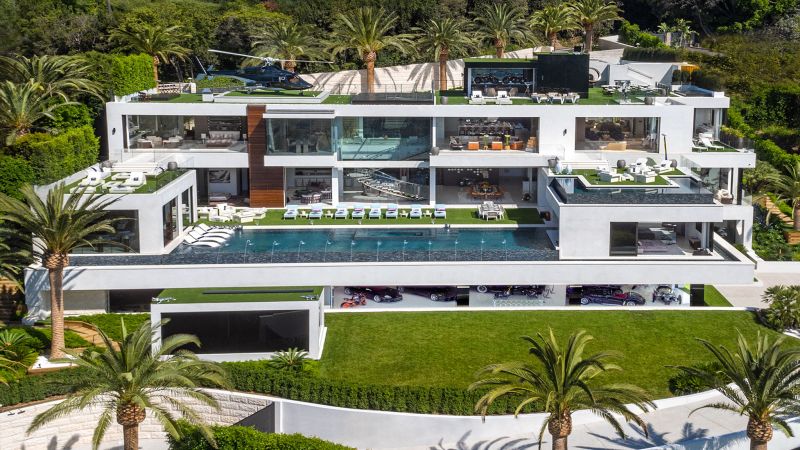 Perks Galore Inside 250 Million Dollar Mansion 