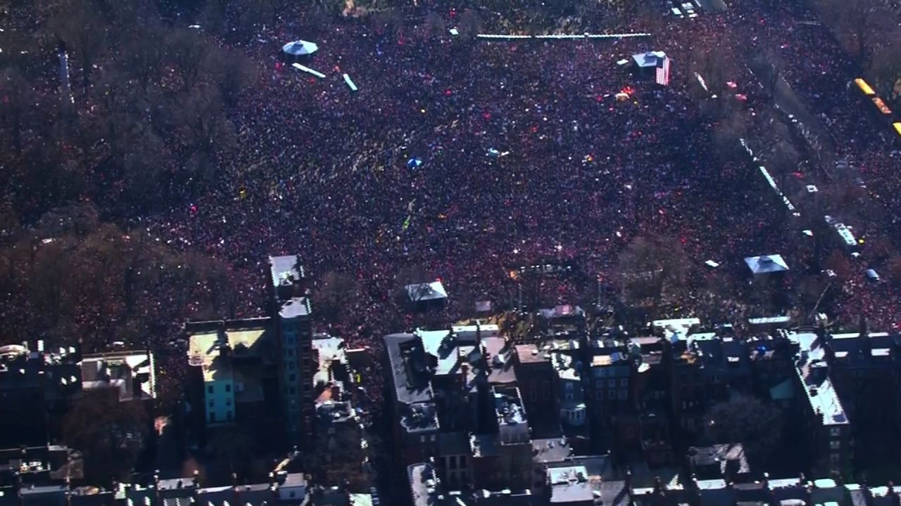 02 womens march boston grab