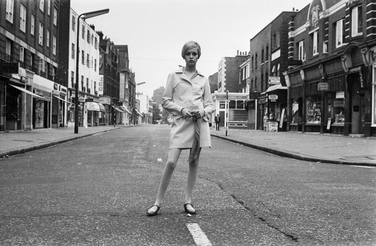 One of Mary Quant's best known designs is the mini skirt, which brought the spirit of the young and liberated to runways in the 1960s, and became a symbol of 60s swinging London.<br />