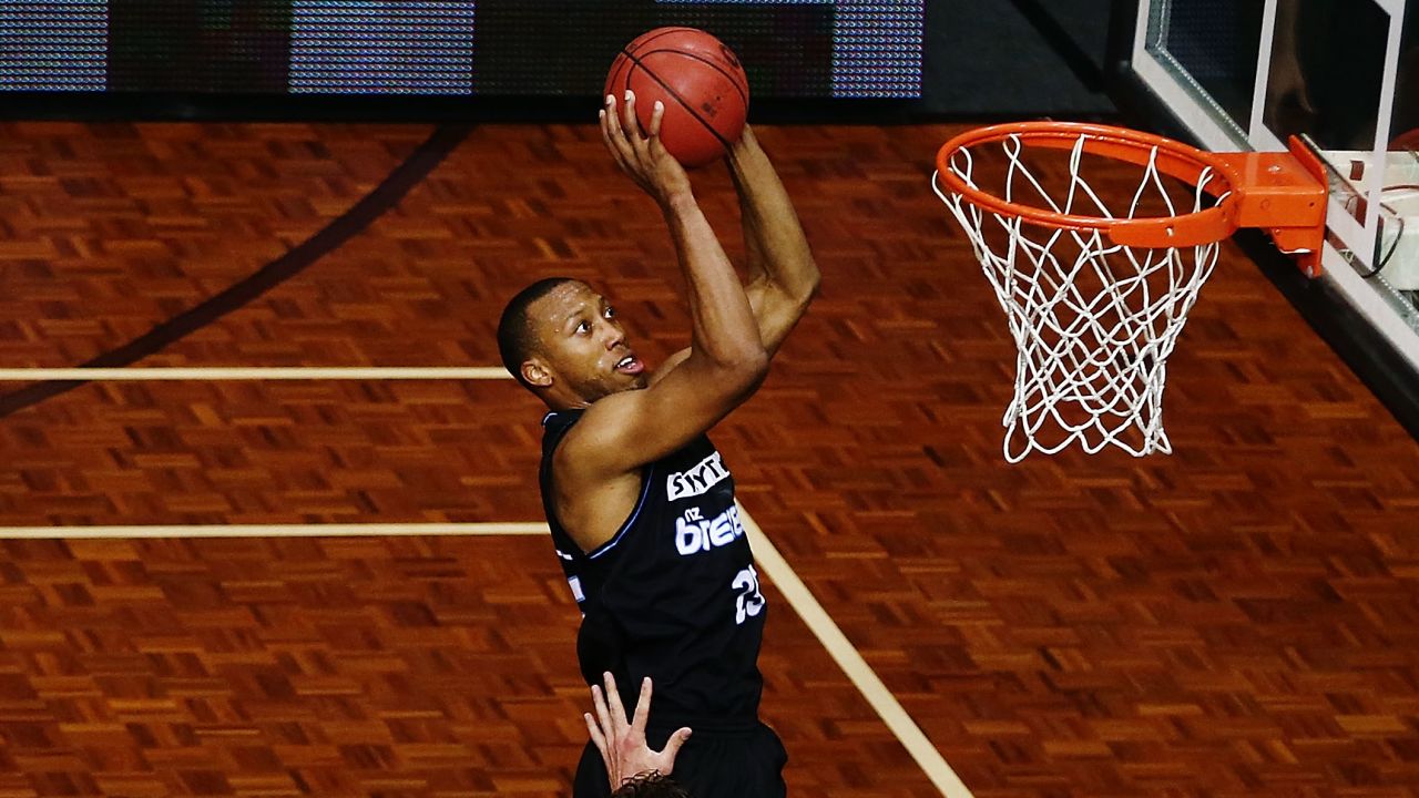 Eyeball Basketball player's eye pops out of socket CNN