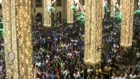 Churchgoers attending the Simbang Gabi (Dawn Mass) mass at the Redemptorist church presided over by Catholic Priest Fr. Amado Picardal in Paranaque City Thursday December 22, 2016.