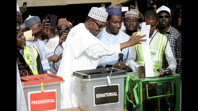Buhari casts his ballot in March 2015.