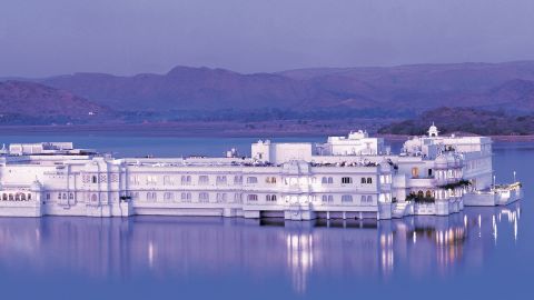 floating hotels Taj Lake Palace