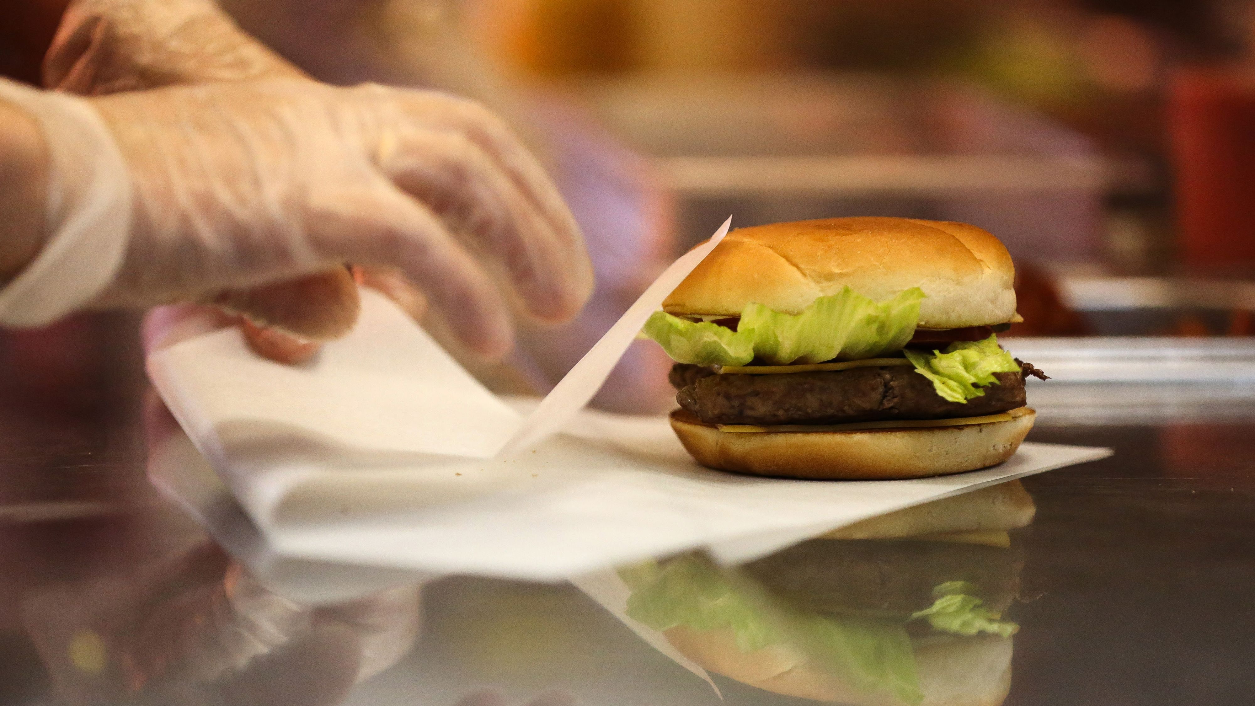 Fluorinated substances: the best packaging for your fast food? - Consumer  Corner